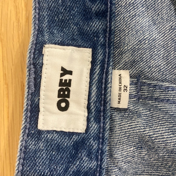 Vintage Obey Cargo Denim Jeans Flowers Embroidered Size 32 Mens - Picture 3 of 3